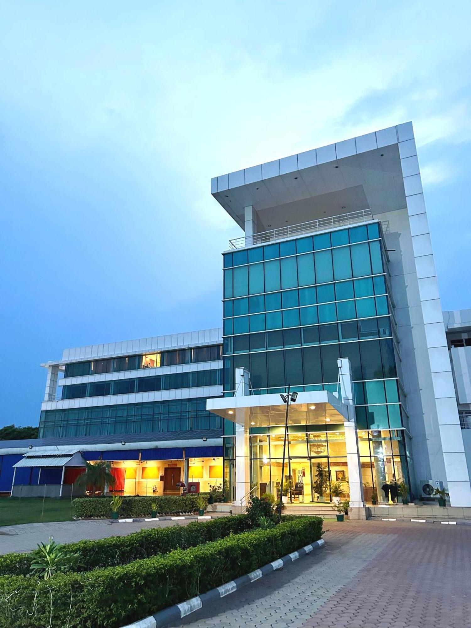 Hotel Amer Green'S Bhopal Ngoại thất bức ảnh